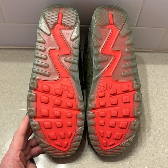 Men's Nike Air Max 90 Camo Croc sz 10 - Picture 5 of 7